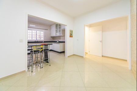 Casa à venda com 249m², 3 quartos e 7 vagas Casa à venda com 249m², 3 quartos e 7 vagasCopa