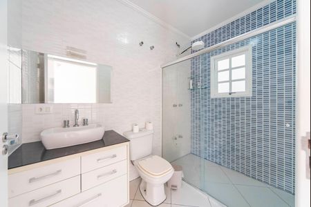 Casa à venda com 249m², 3 quartos e 7 vagas Casa à venda com 249m², 3 quartos e 7 vagasBanheiro do Quarto 3