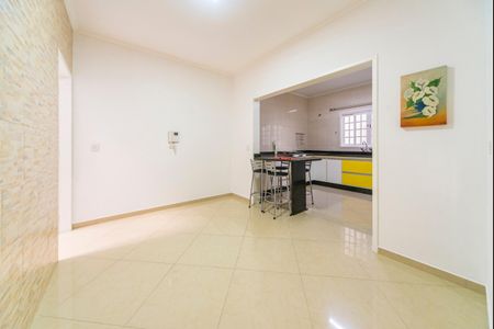 Casa à venda com 249m², 3 quartos e 7 vagas Casa à venda com 249m², 3 quartos e 7 vagasCopa