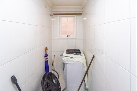 Casa à venda com 249m², 3 quartos e 7 vagas Casa à venda com 249m², 3 quartos e 7 vagasBanheiro de serviço