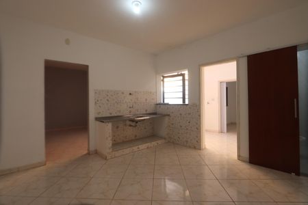 Casa para alugar com 180m², 2 quartos e 1 vagaCozinha