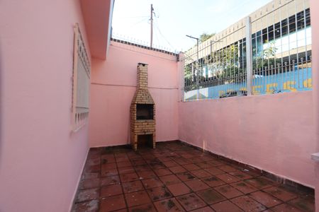 Casa para alugar com 180m², 2 quartos e 1 vagaQuintal