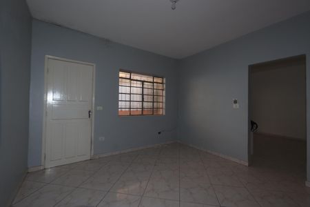 Sala de casa para alugar com 2 quartos, 180m² em Jardim Mimar, São Paulo