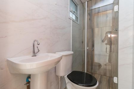 Banheiro de apartamento para alugar com 1 quarto, 30m² em Cidade Antônio Estêvão de Carvalho, São Paulo