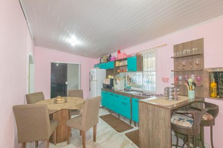 Cozinha de casa à venda com 3 quartos, 250m² em Guajuviras, Canoas