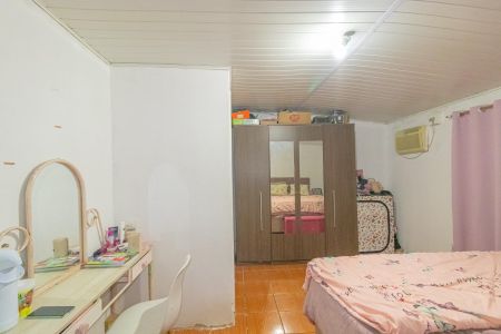 Casa à venda com 250m², 3 quartos e 4 vagas Casa à venda com 250m², 3 quartos e 4 vagasQuarto 2 - Suíte