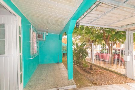 Casa à venda com 250m², 3 quartos e 4 vagas Casa à venda com 250m², 3 quartos e 4 vagasVaranda