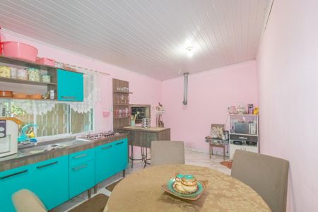 Casa à venda com 250m², 3 quartos e 4 vagas Casa à venda com 250m², 3 quartos e 4 vagasCozinha