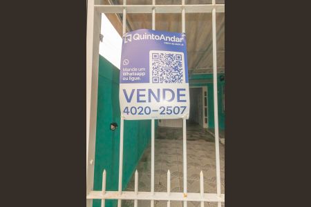 Casa à venda com 250m², 3 quartos e 4 vagas Casa à venda com 250m², 3 quartos e 4 vagasplaca