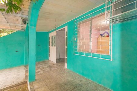 Casa à venda com 250m², 3 quartos e 4 vagas Casa à venda com 250m², 3 quartos e 4 vagasVaranda