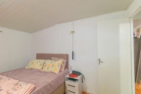 Casa à venda com 250m², 3 quartos e 4 vagas Casa à venda com 250m², 3 quartos e 4 vagasQuarto 2 - Suíte