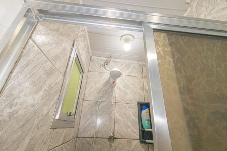 Casa à venda com 250m², 3 quartos e 4 vagas Casa à venda com 250m², 3 quartos e 4 vagasBanheiro Social