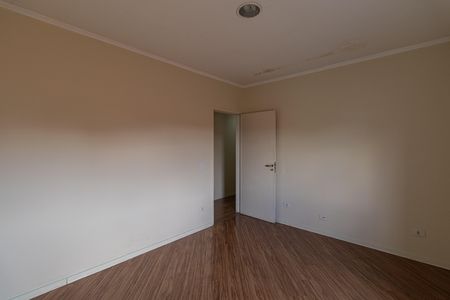 Casa para alugar com 250m², 4 quartos e 4 vagas Casa para alugar com 250m², 4 quartos e 4 vagasQuarto 2