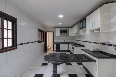 Casa para alugar com 250m², 4 quartos e 4 vagas Casa para alugar com 250m², 4 quartos e 4 vagasCozinha