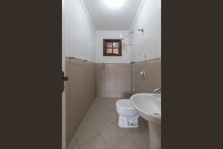 Casa para alugar com 250m², 4 quartos e 4 vagas Casa para alugar com 250m², 4 quartos e 4 vagasBanheiro Suíte 1