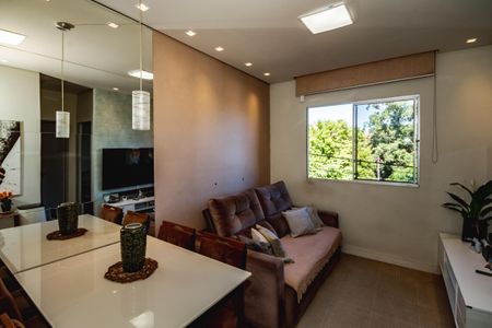 Apartamento à venda com 2 quartos, 48m² em Heliópolis, Belo Horizonte