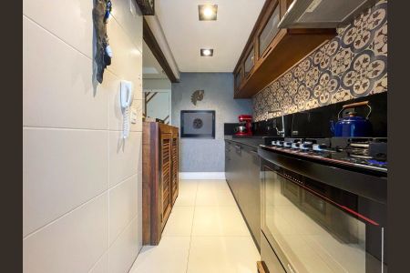 Cozinha de apartamento para alugar com 2 quartos, 70m² em Chácara das Pedras, Porto Alegre