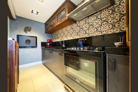 Cozinha de apartamento para alugar com 2 quartos, 70m² em Chácara das Pedras, Porto Alegre