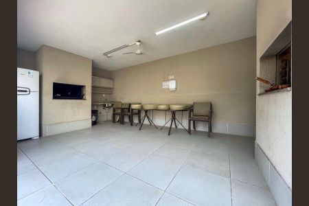 Apartamento para alugar com 70m², 2 quartos e 1 vaga