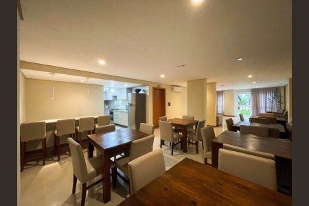 Apartamento para alugar com 70m², 2 quartos e 1 vaga