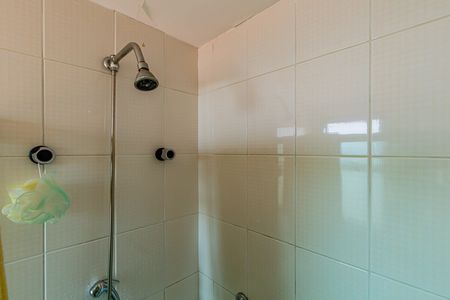 Apartamento à venda com 63m², 2 quartos e 1 vagaSuite - Banheiro