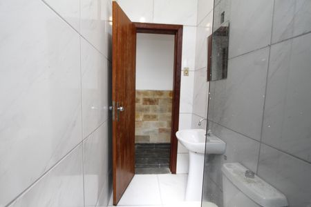 Casa para alugar com 120m², 3 quartos e sem vaga banheiro 