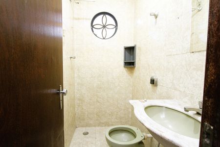 Casa para alugar com 120m², 3 quartos e sem vagaBanheiro da Suíte