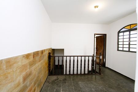 Sala de casa para alugar com 3 quartos, 120m² em Dom Bosco, Belo Horizonte
