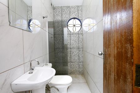 Casa para alugar com 120m², 3 quartos e sem vaga banheiro 