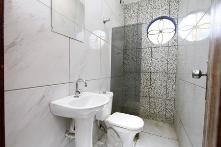 Casa para alugar com 120m², 3 quartos e sem vaga banheiro 
