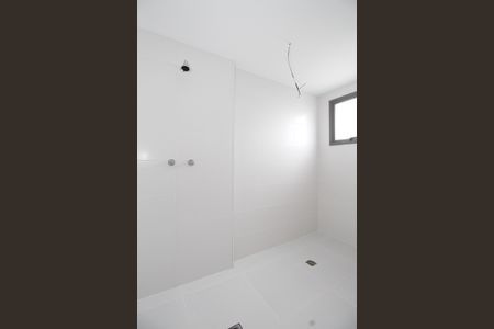 Apartamento à venda com 187m², 3 quartos e 3 vagas Apartamento à venda com 187m², 3 quartos e 3 vagasBanheiro da Suíte 2