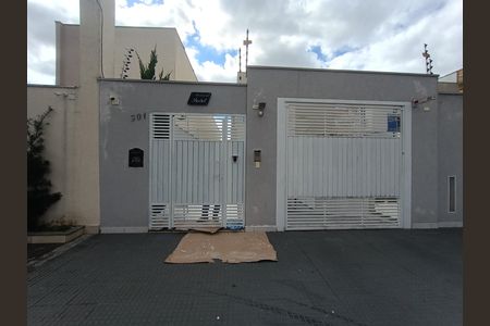Casa à venda com 100m², 3 quartos e 2 vagas