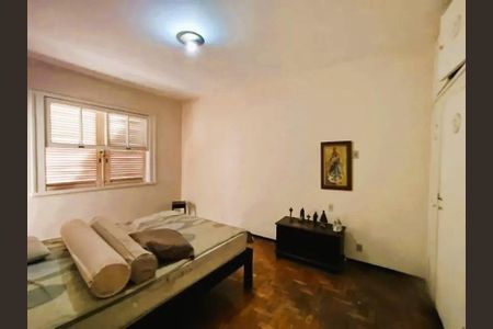 Casa para alugar com 244m², 4 quartos e 4 vagas Casa para alugar com 244m², 4 quartos e 4 vagasQuarto