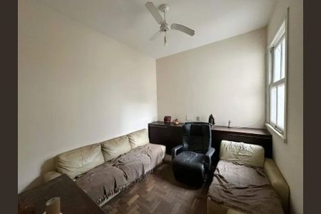 Casa para alugar com 244m², 4 quartos e 4 vagas
