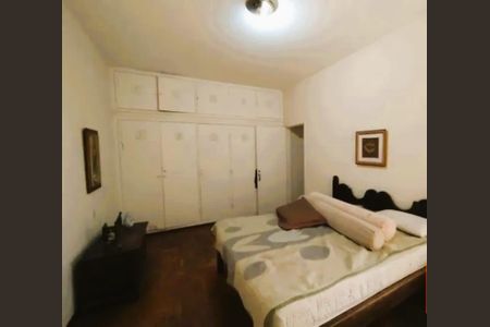 Casa para alugar com 244m², 4 quartos e 4 vagas Casa para alugar com 244m², 4 quartos e 4 vagasQuarto