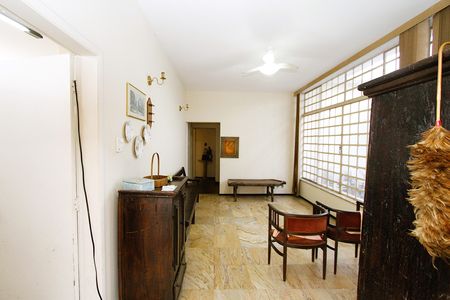 Copa de casa para alugar com 4 quartos, 244m² em Gutierrez, Belo Horizonte