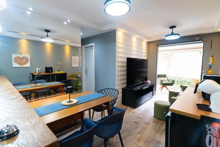 Sala de apartamento à venda com 2 quartos, 56m² em Jardim Prudência, São Paulo
