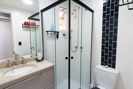 Apartamento à venda com 56m², 2 quartos e 1 vaga Apartamento à venda com 56m², 2 quartos e 1 vagaBanheiro Social