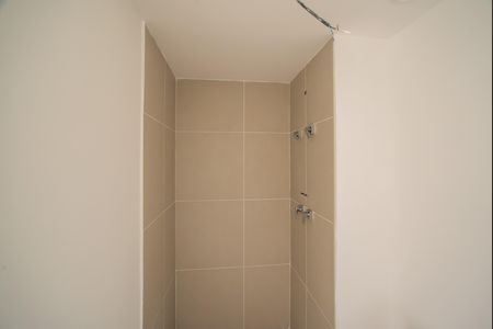 Apartamento à venda com 65m², 2 quartos e 1 vaga Apartamento à venda com 65m², 2 quartos e 1 vagaBanheiro da Suíte