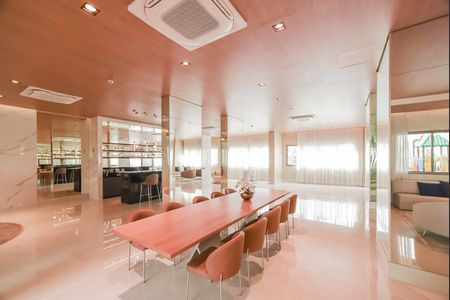 Apartamento à venda com 65m², 2 quartos e 1 vaga Apartamento à venda com 65m², 2 quartos e 1 vagaÁrea comum - Salão de festas