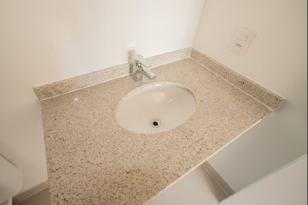 Apartamento à venda com 65m², 2 quartos e 1 vaga Apartamento à venda com 65m², 2 quartos e 1 vagaBanheiro da Suíte