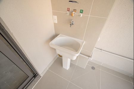 Apartamento à venda com 65m², 2 quartos e 1 vaga Apartamento à venda com 65m², 2 quartos e 1 vagaÁrea de Serviço