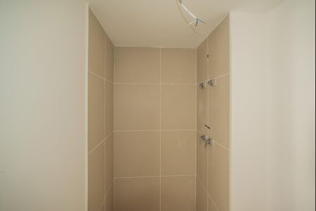 Apartamento à venda com 65m², 2 quartos e 1 vaga Apartamento à venda com 65m², 2 quartos e 1 vagaBanheiro