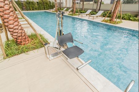 Apartamento à venda com 65m², 2 quartos e 1 vaga Apartamento à venda com 65m², 2 quartos e 1 vagaÁrea comum - Piscina (Acesso PCD)