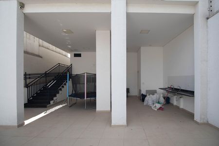 Apartamento à venda com 40m², 2 quartos e sem vagaÁrea comum