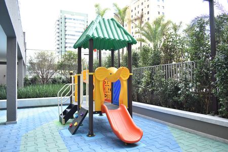 Apartamento à venda com 65m², 2 quartos e 1 vagaÁrea comum - Playground
