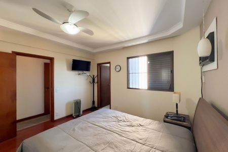 Apartamento à venda com 153m², 3 quartos e 2 vagasSuíte