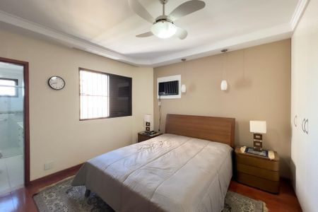 Apartamento à venda com 153m², 3 quartos e 2 vagasSuíte