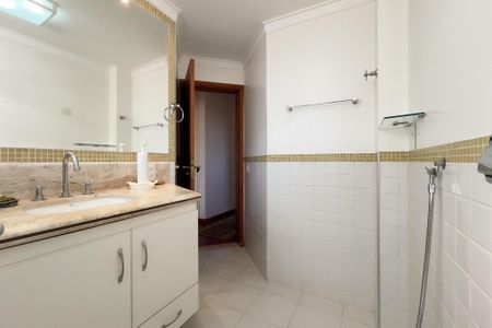 Apartamento à venda com 153m², 3 quartos e 2 vagasBanheiro