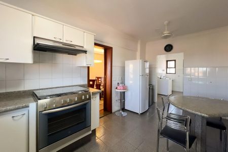 Apartamento à venda com 153m², 3 quartos e 2 vagasCozinha